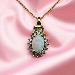 10K Gold -Opal & Halo Diamond Necklace -20" -Oval Cabochon Baguette Diamond-1.5g